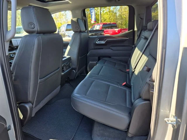 Used 2025 Sterling Metallic GMC Denali image 13