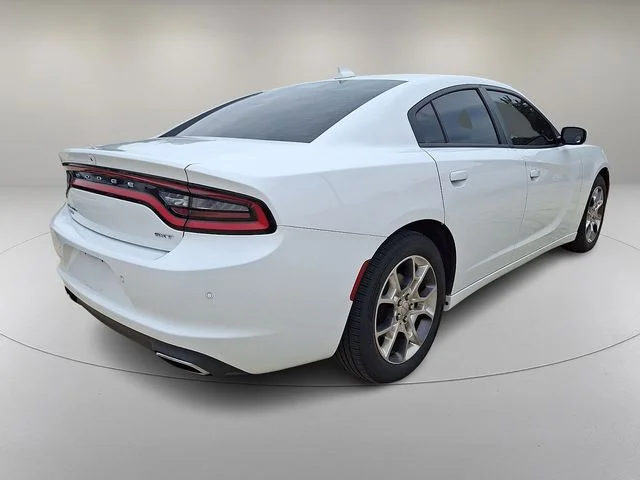 Used 2017 White Dodge SXT image 11