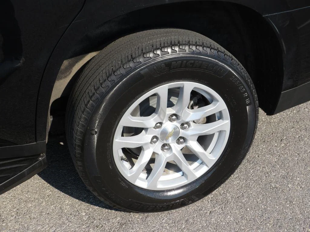 Used 2023 Black Chevrolet LS image 14