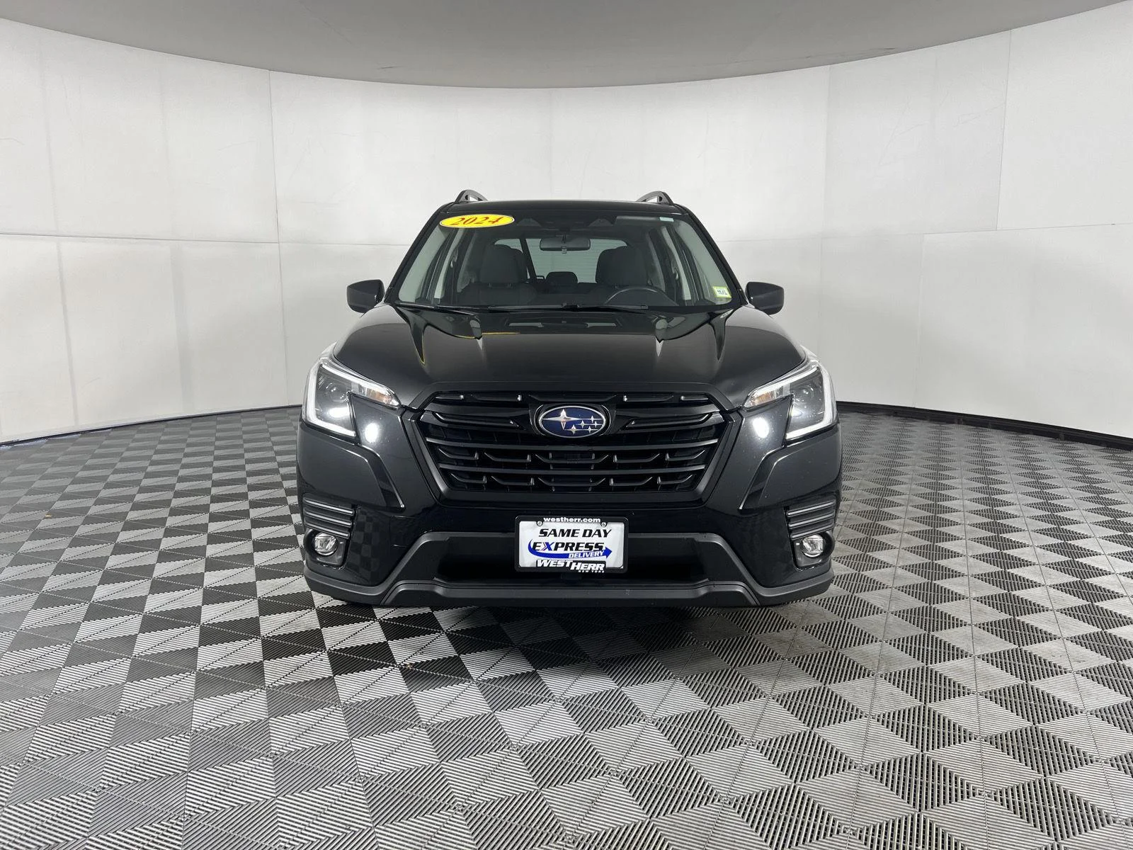 Used 2024 Crystal Black Silica Subaru Premium image 19