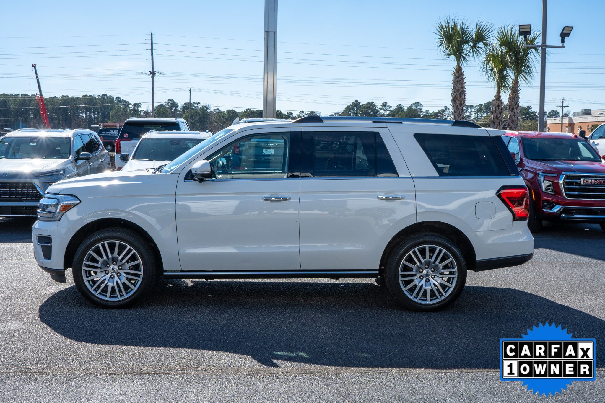 Used 2024 White Ford Limited image 6
