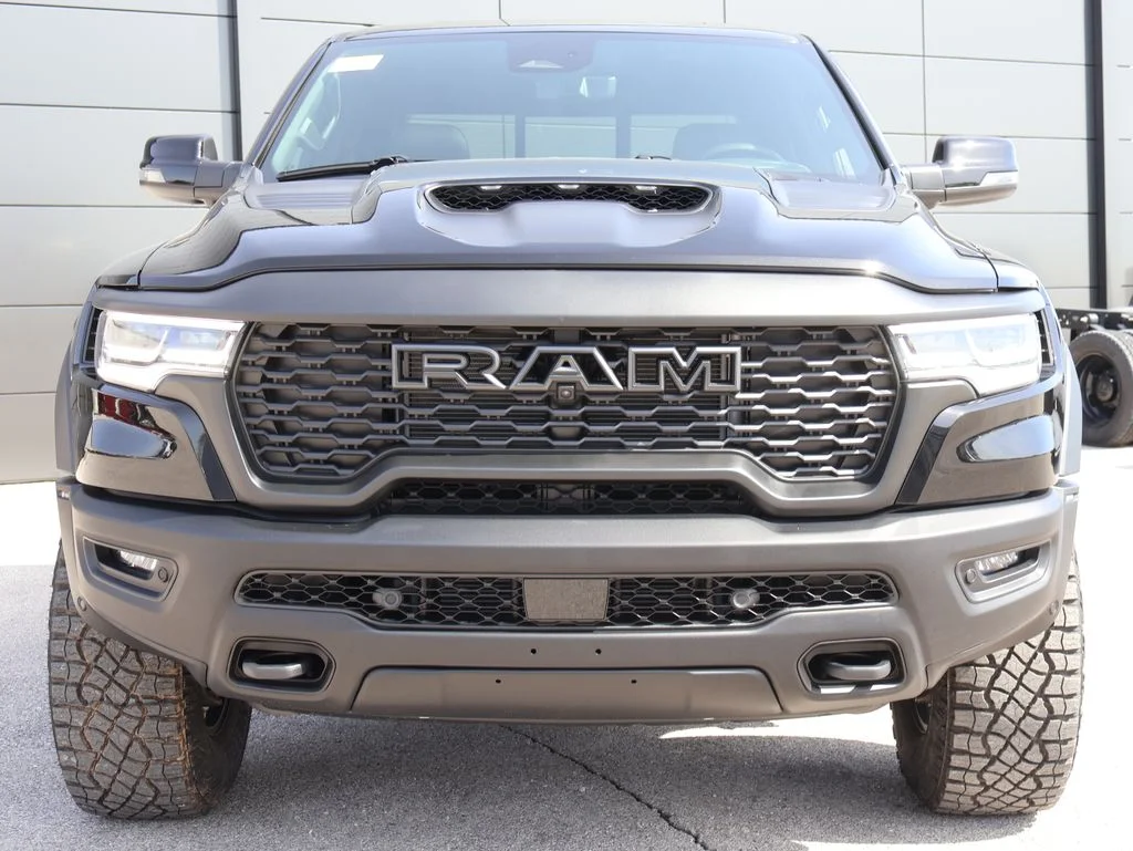 New 2026 Diamond Black Crystal Pearl-Coat Exterior Paint RAM RHO image 7