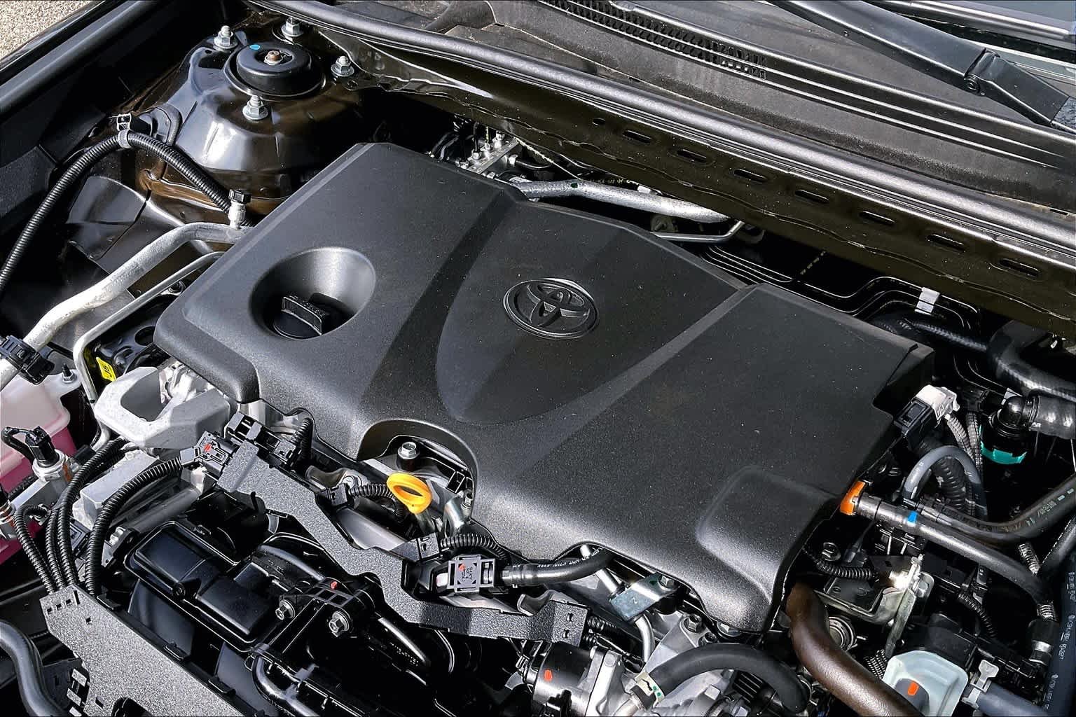 Used 2021 Midnight Black Metallic Toyota SE image 31