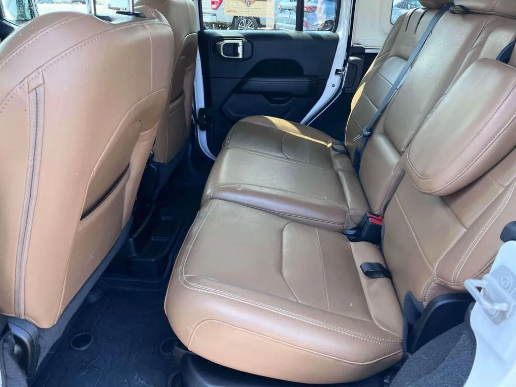 Certified Used 2021 Bright White Clearcoat Jeep Unlimited Sahara image 18