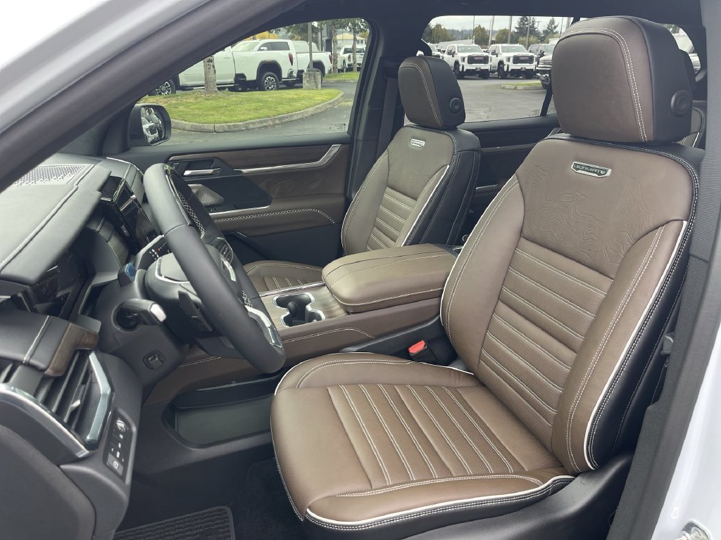 2027 GMC Acadia Denali Ultimate - Photo 20