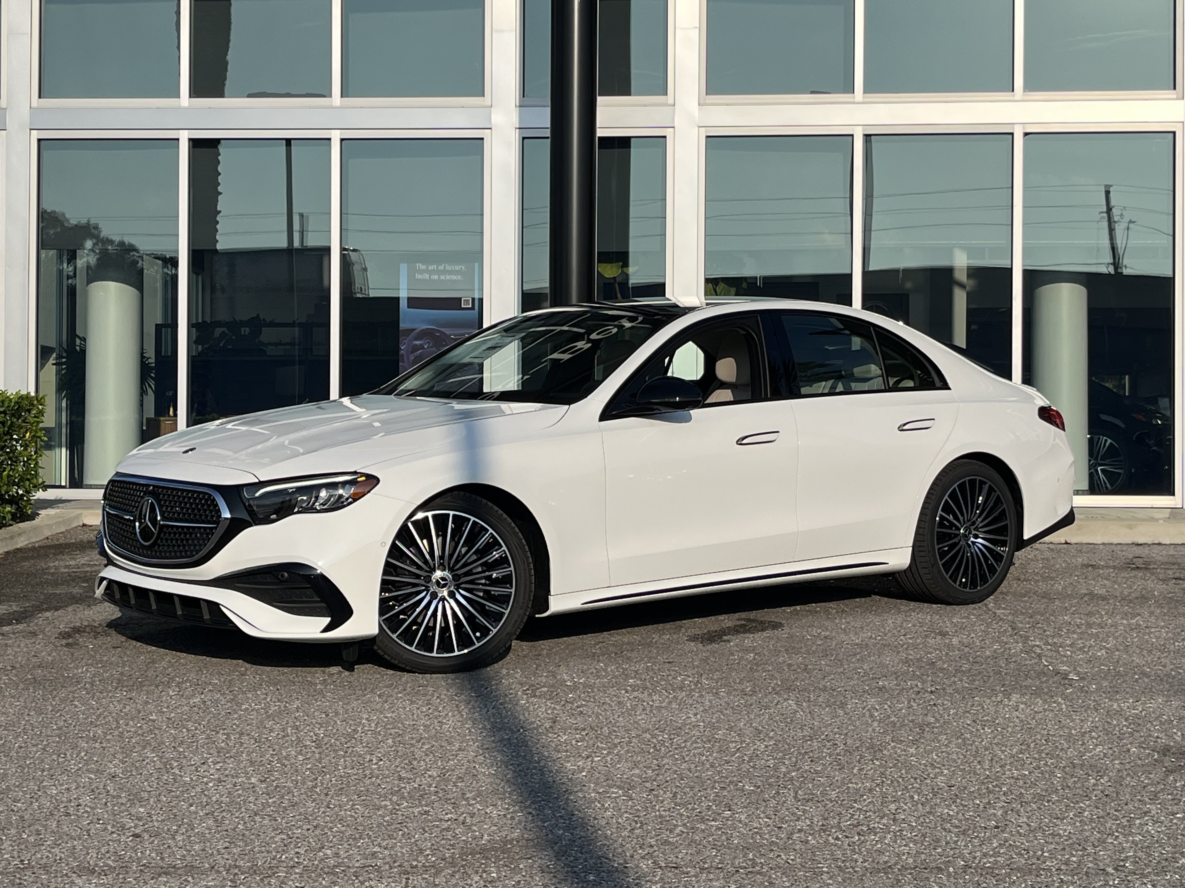 New 2027 POLAR WHITE Mercedes-Benz E 350 image 2