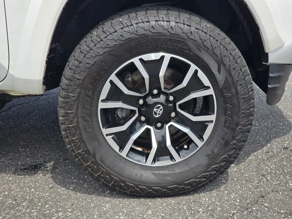 2021 Toyota Tacoma TRD Sport - Photo 13