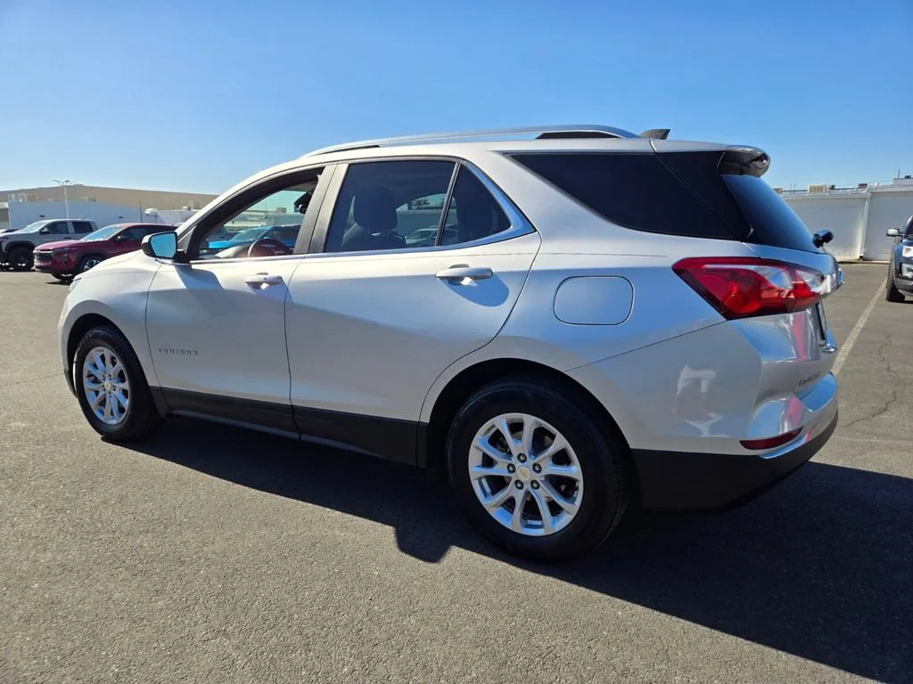 Used 2021 SILVER ICE METALLIC Chevrolet LT image 4