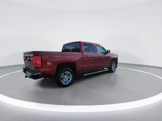 Used 2018 Red Chevrolet LT image 8