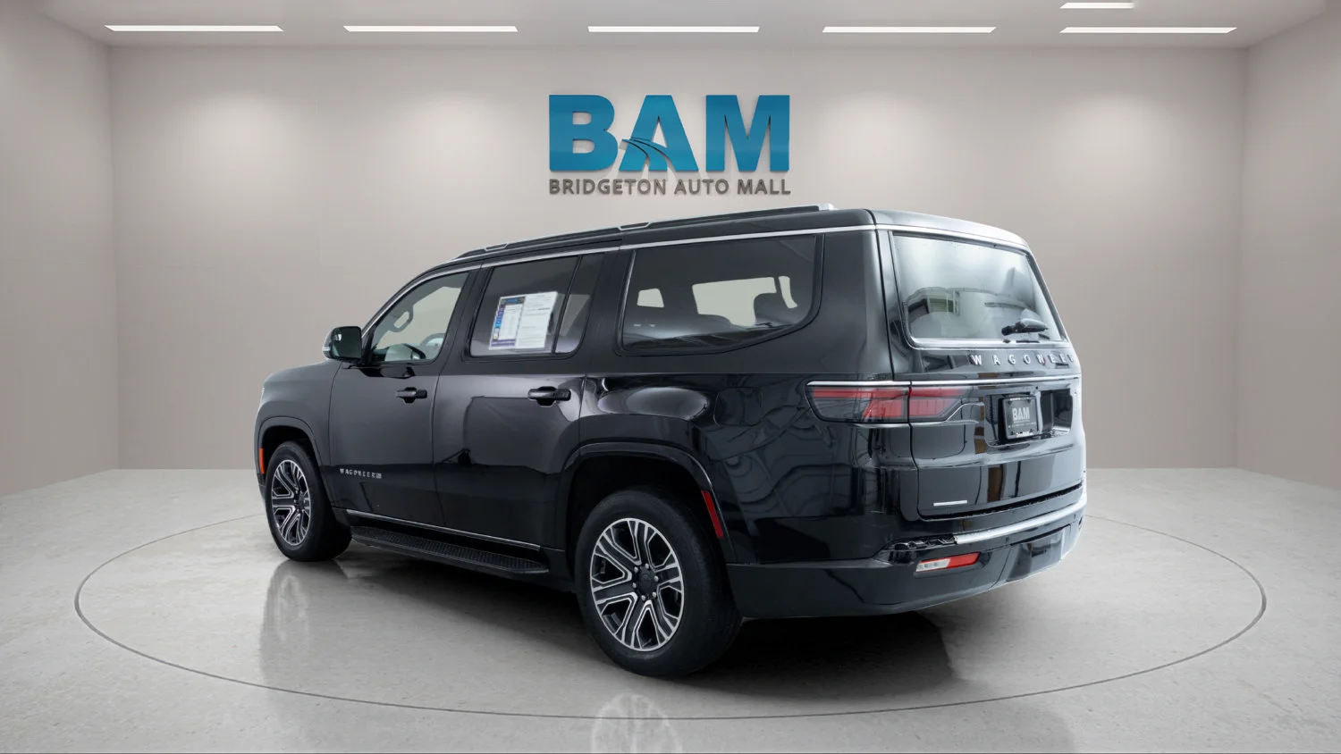 Used 2023 Black Jeep Series II 4x4 image 5