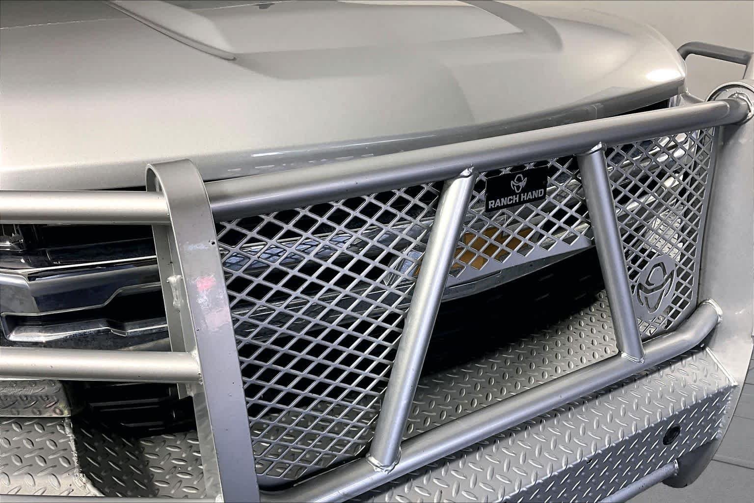 Used 2022 Silver Ice Metallic Chevrolet LT image 28