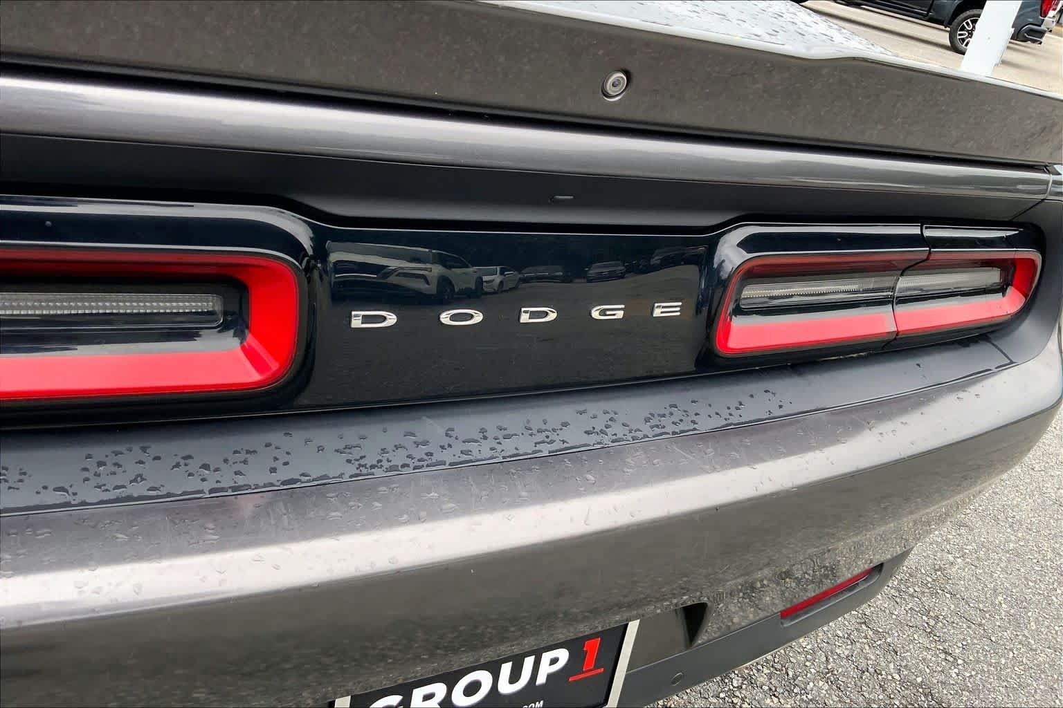 Used 2018 Granite Pearlcoat Dodge SXT Plus image 29