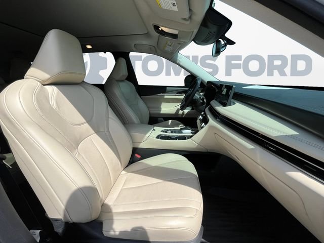 Certified Used 2022 Majestic White INFINITI LUXE image 17