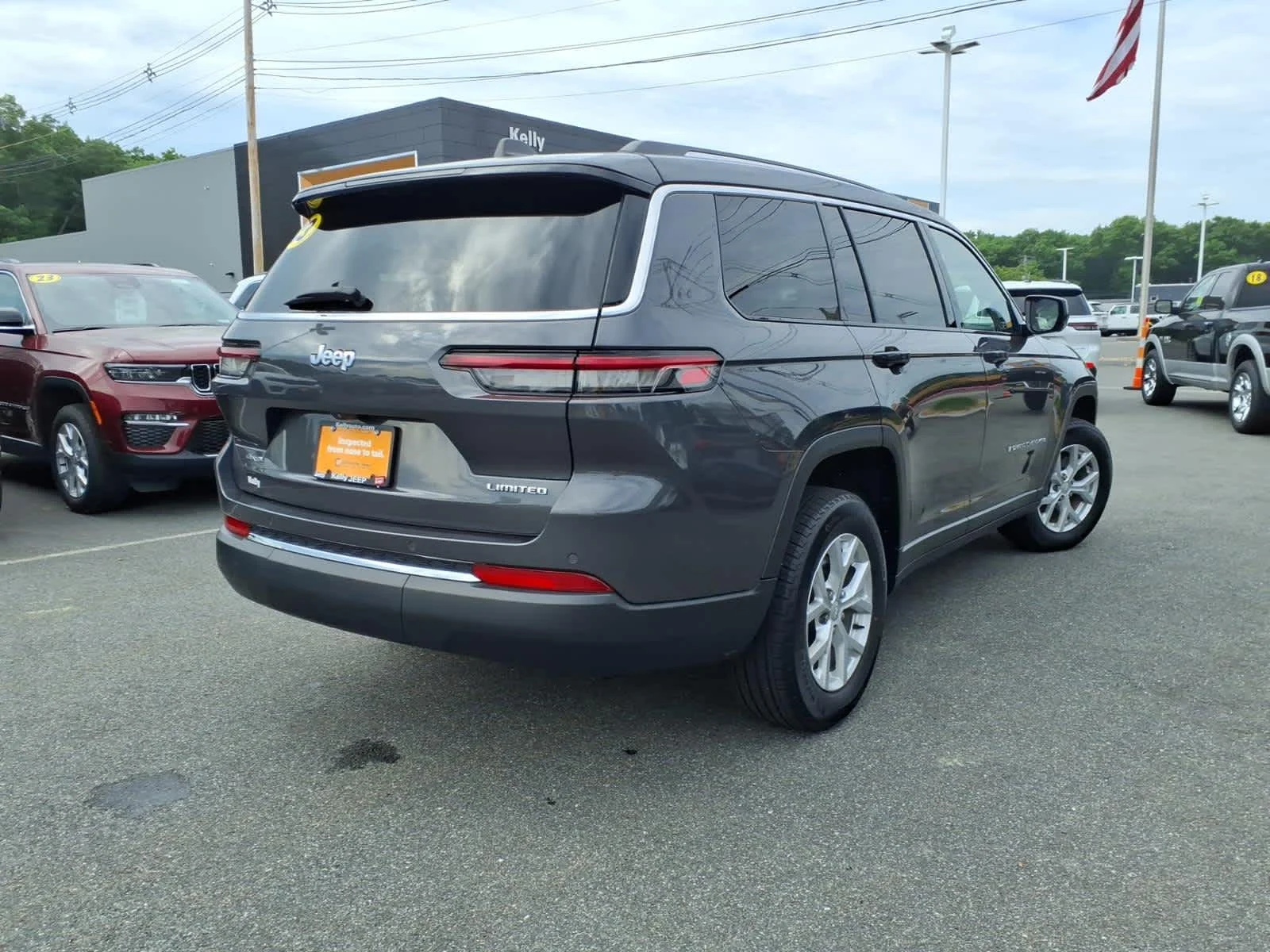 Certified Used 2023 Baltic Gray Metallic Clearcoat Jeep Limited image 7