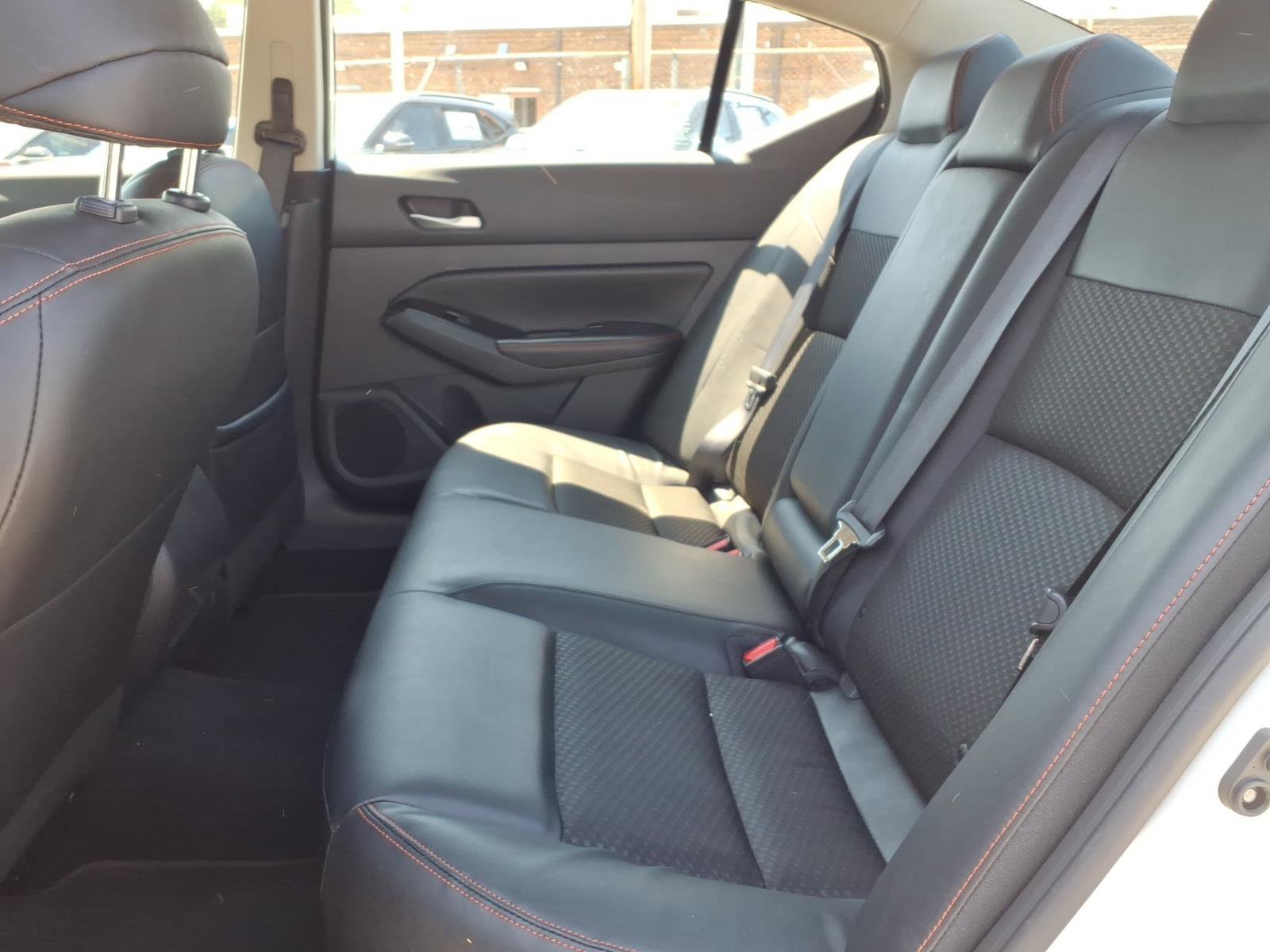 Used 2024 Glacier White Nissan 2.5 SR image 17