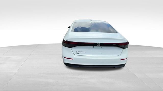Used 2023  Honda LX image 5