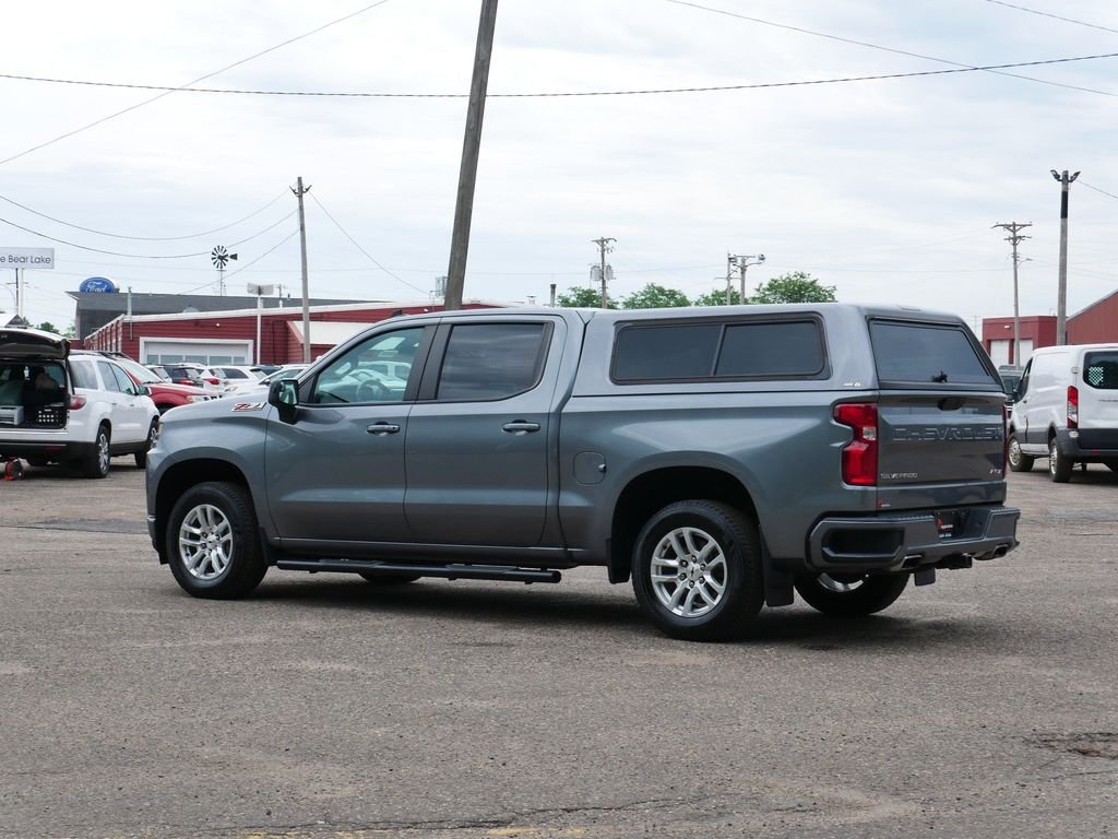 Certified Used 2022 Gray Chevrolet RST image 4