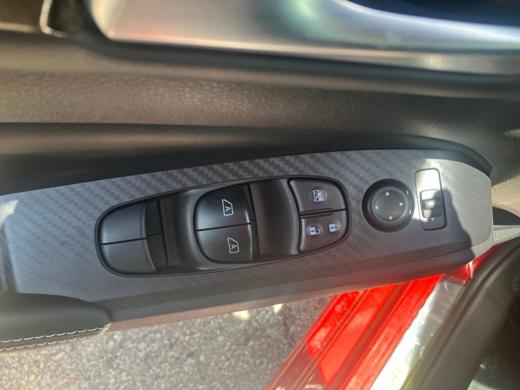 Used 2025 Red Nissan 2.5 SV image 11