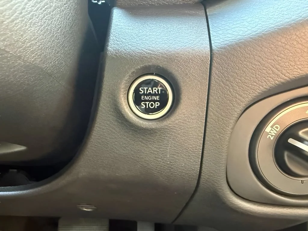 Used 2023  Nissan PRO-4X image 22