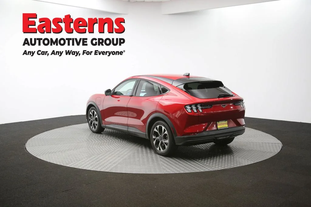 Used 2024 Red Ford Select image 63