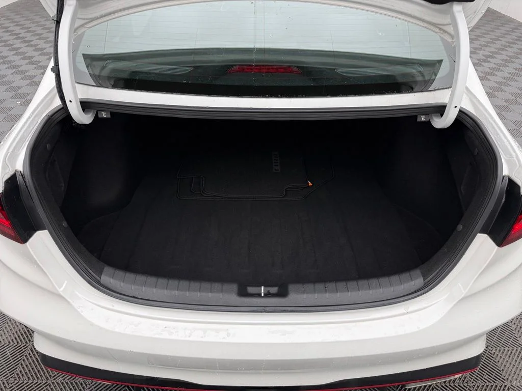 Used 2023 White Kia GT image 10