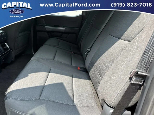 Used 2023 Black Ford XLT image 18