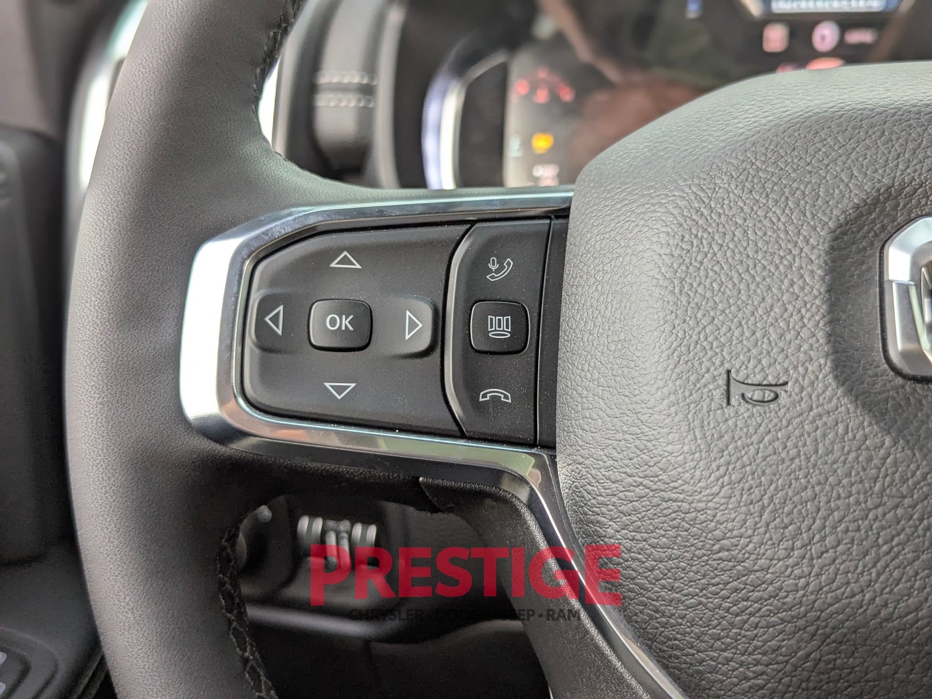 New 2026 Molten Red Pearl-Coat Exterior Paint RAM Laramie image 15