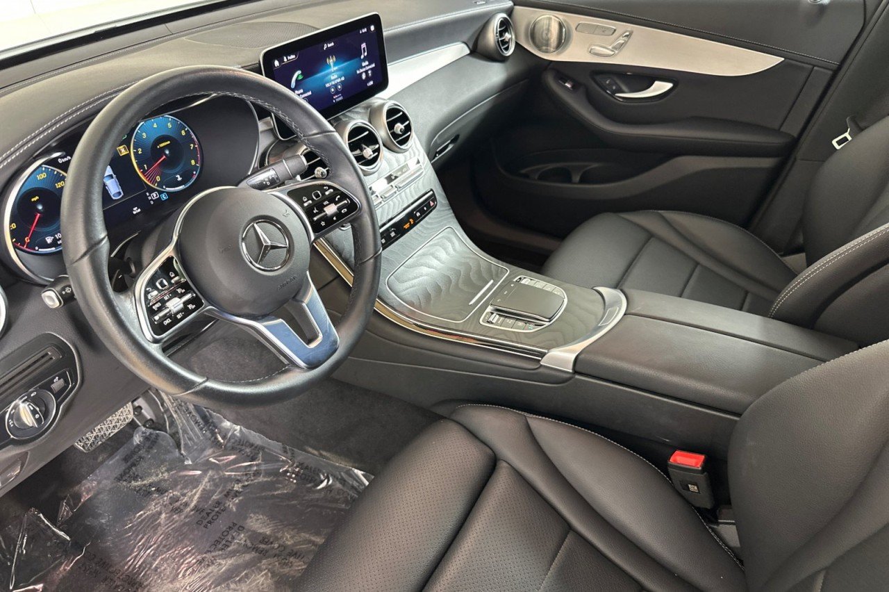Used 2023 Polar White Mercedes-Benz GLC 300 image 9