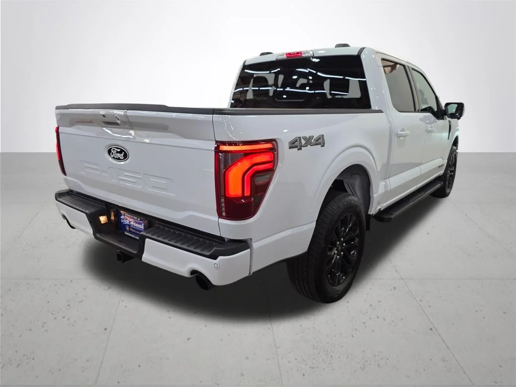 Used 2025 White Ford Lariat image 9