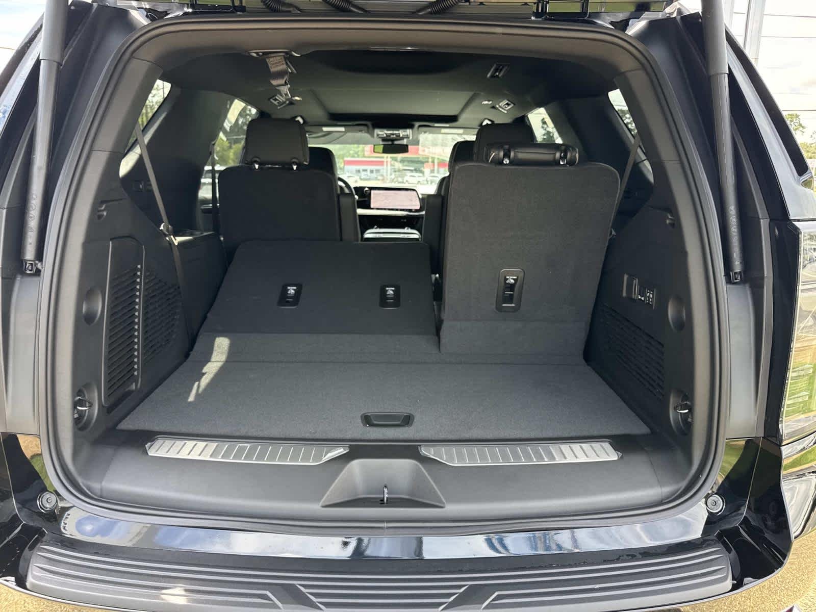 2026 Chevrolet Tahoe Premier - Photo 7