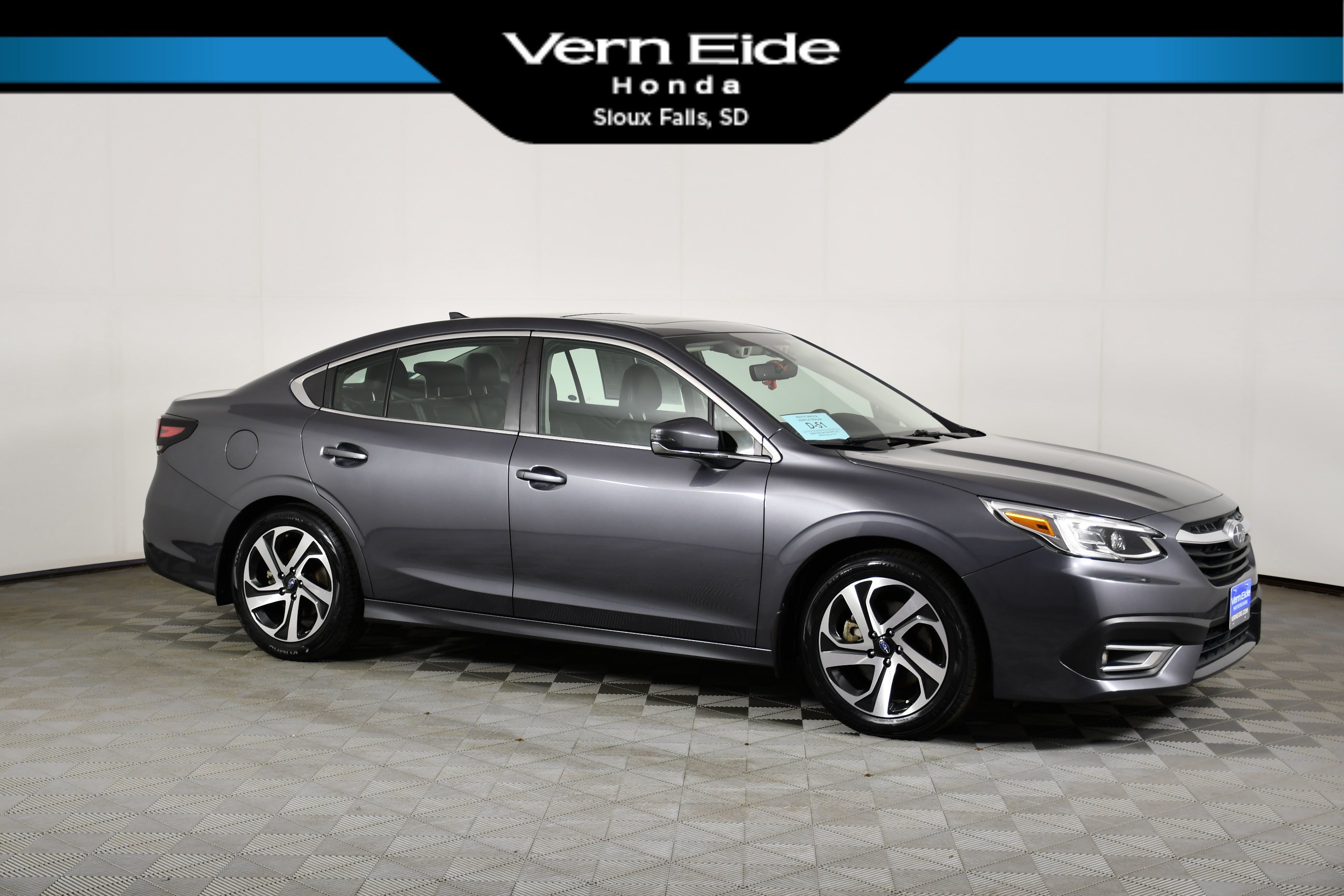 2022 Subaru Legacy Limited's photo