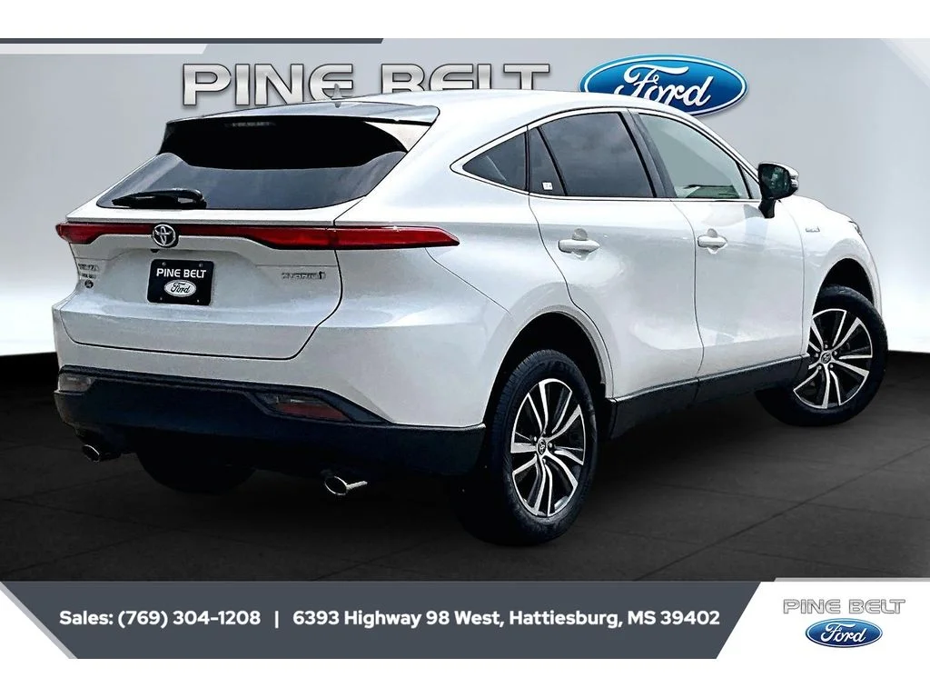 Used 2021 Blizzard Pearl Toyota LE image 11