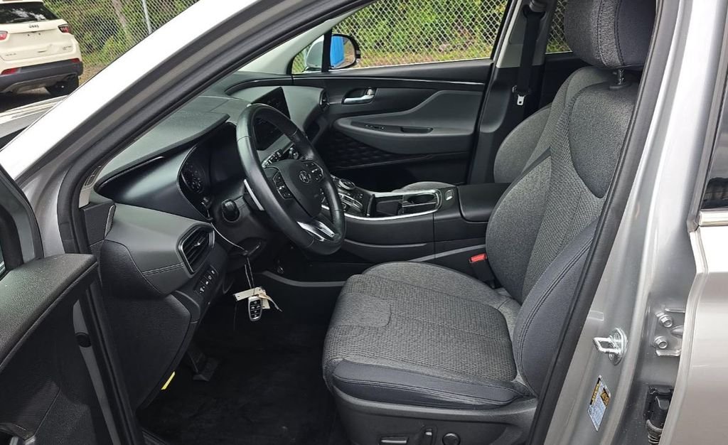 Used 2023 Silver Hyundai SEL image 5