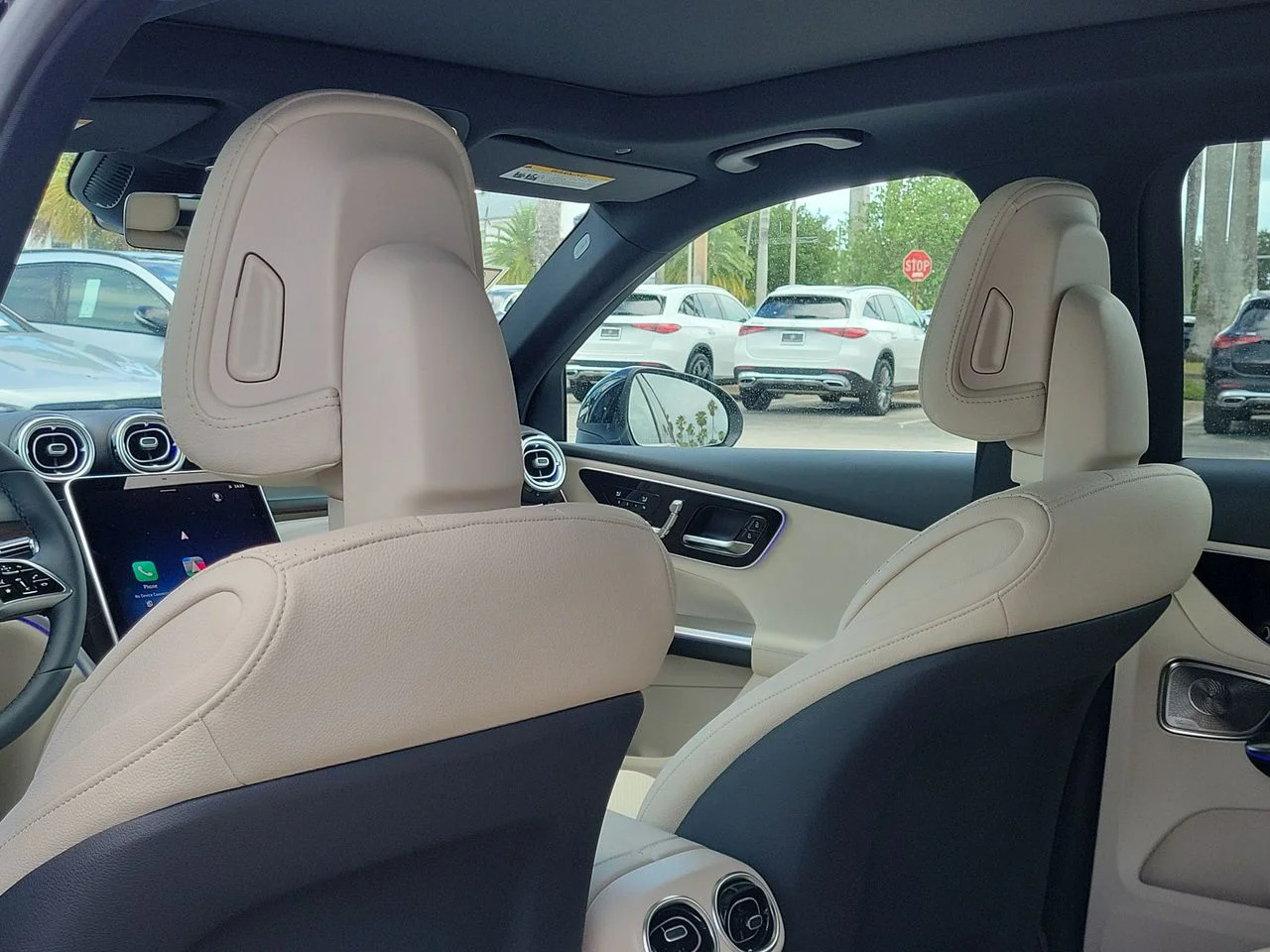 New 2027 Black Mercedes-Benz GLC 300 image 13