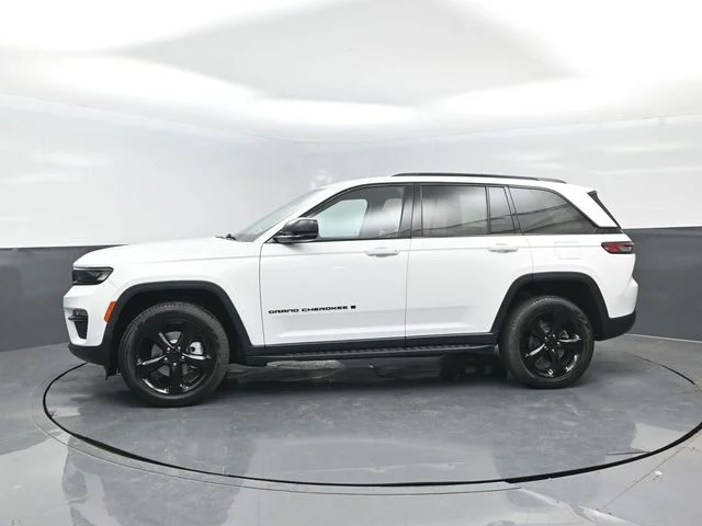 Certified Used 2023 Bright White Clearcoat Jeep Limited image 4