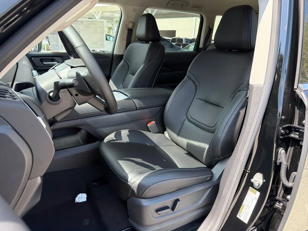 2026 Nissan Armada SV - Photo 27
