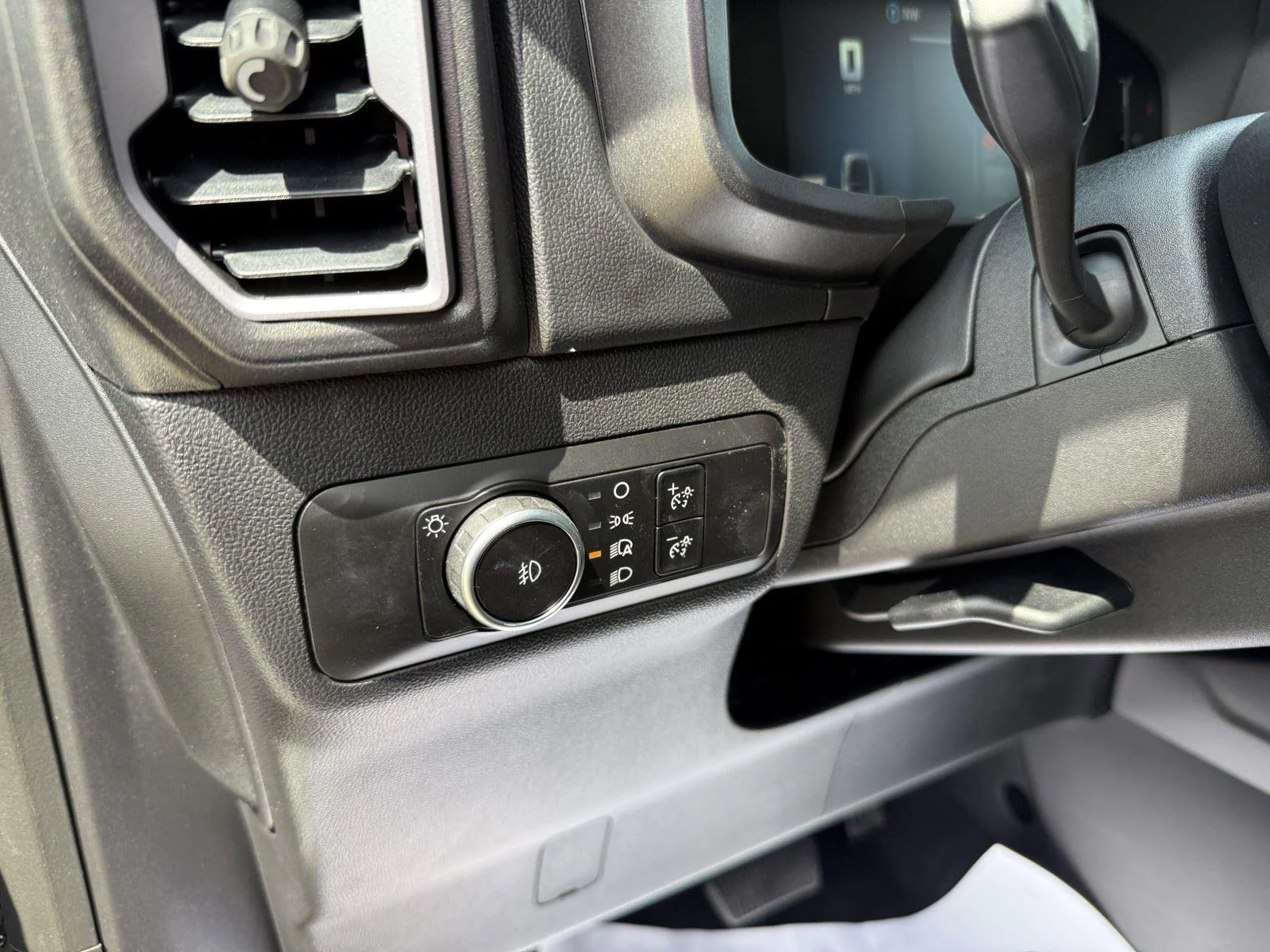 New 2026 Carbonized Gray Metallic Ford Outer Banks® image 17