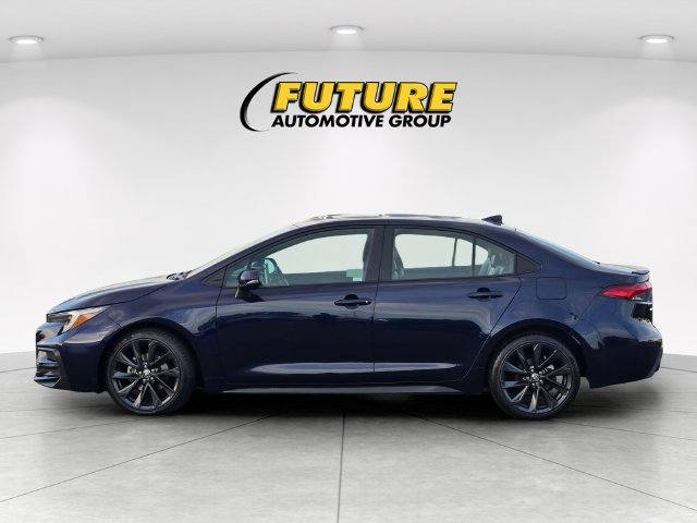 Used 2024  Toyota XSE image 7