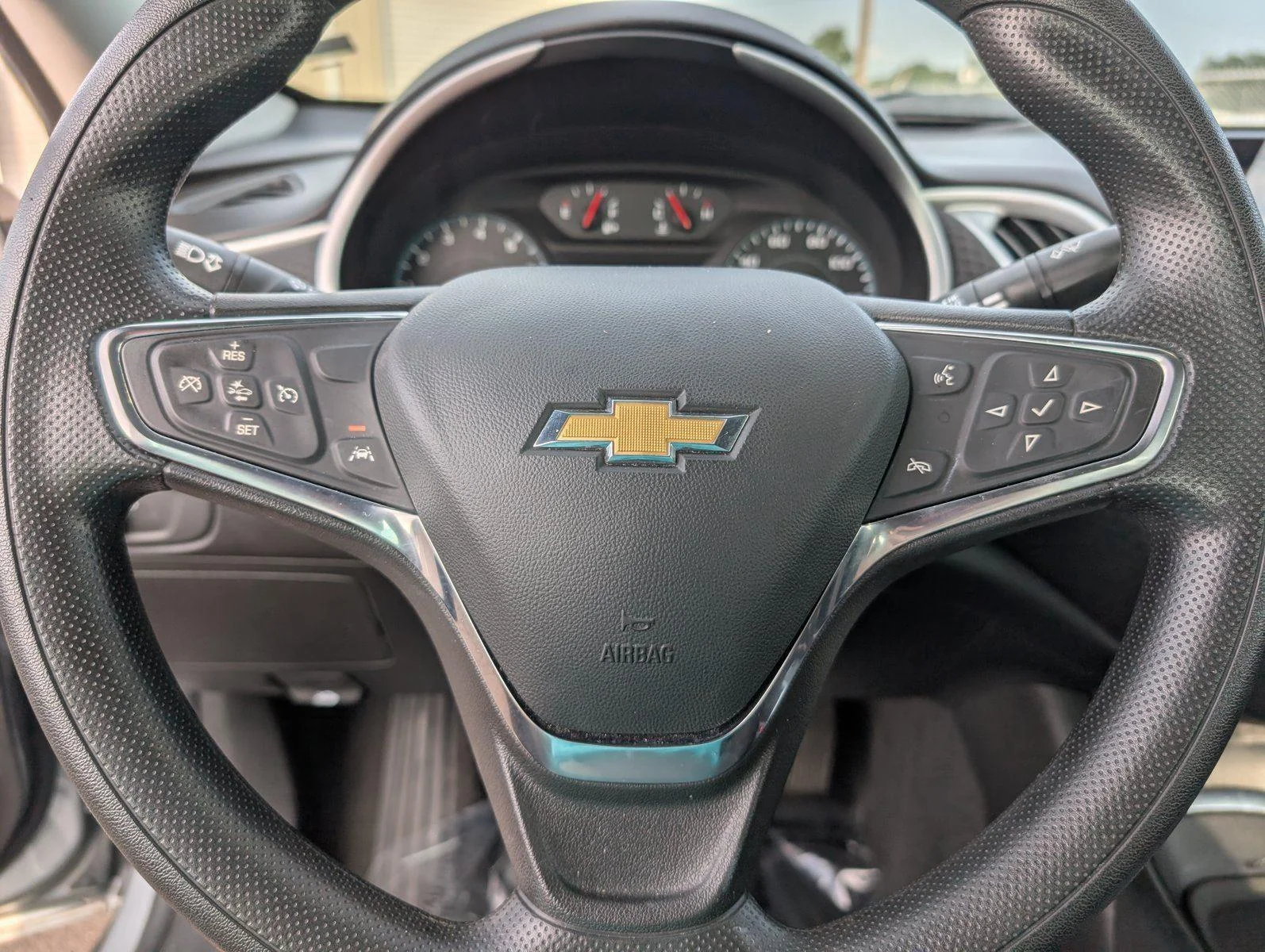 Used 2024 Sterling Gray Metallic Chevrolet 1LT image 24