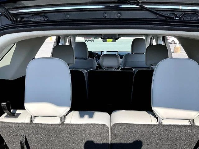 New 2026 Carbonized Gray Metallic Ford Active image 75