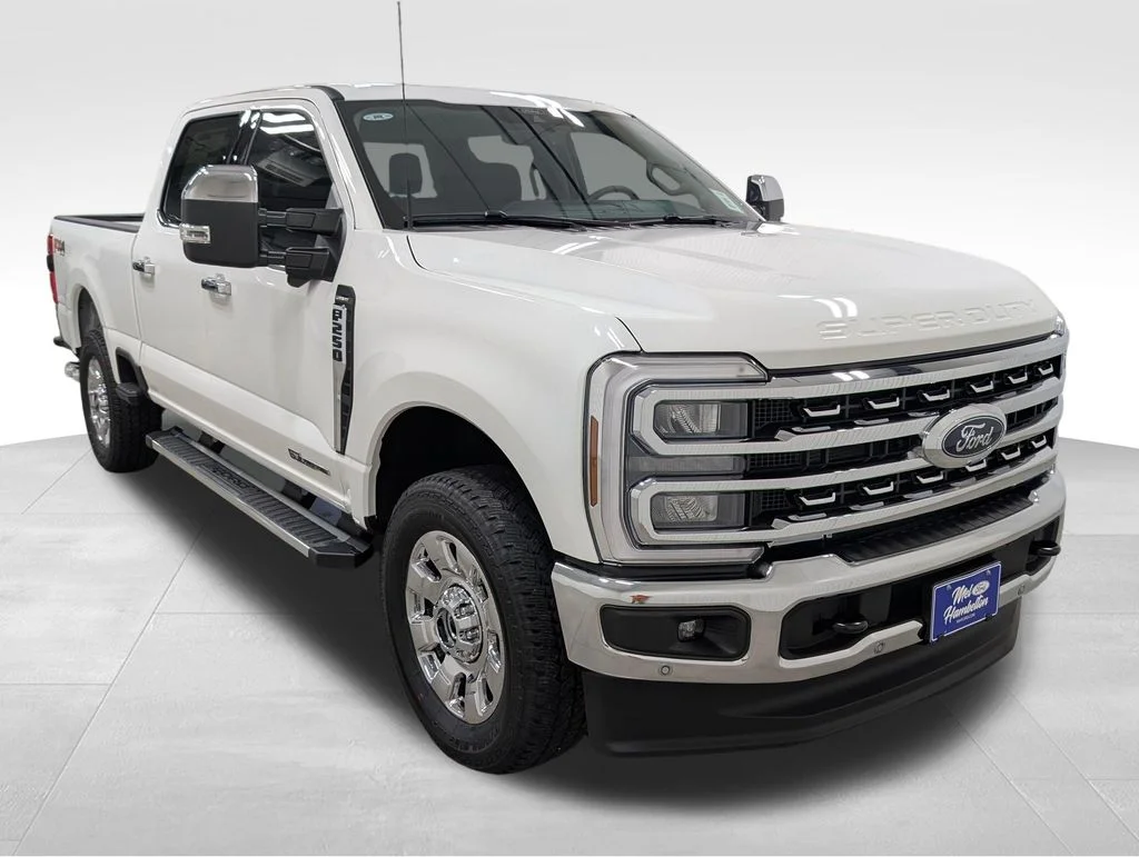 New 2026 Star White Metallic Tri-Coat Ford F-250® Lariat® image 26