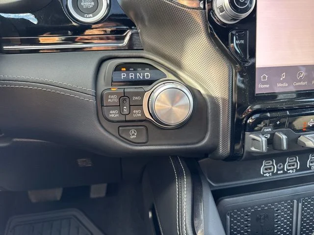 2026 RAM 1500 Limited - Photo 21