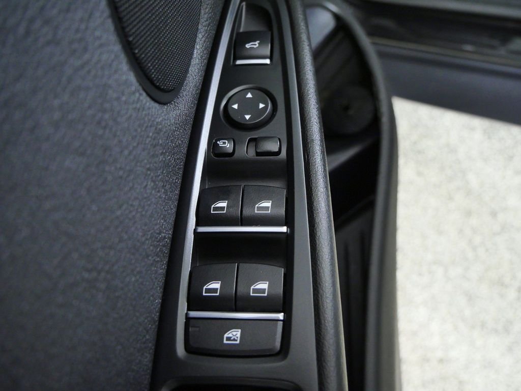 Used 2018 Black BMW xDrive35i image 34