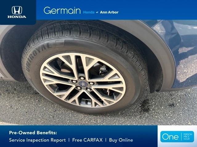 Used 2020 Green Metallic Ford SEL image 5