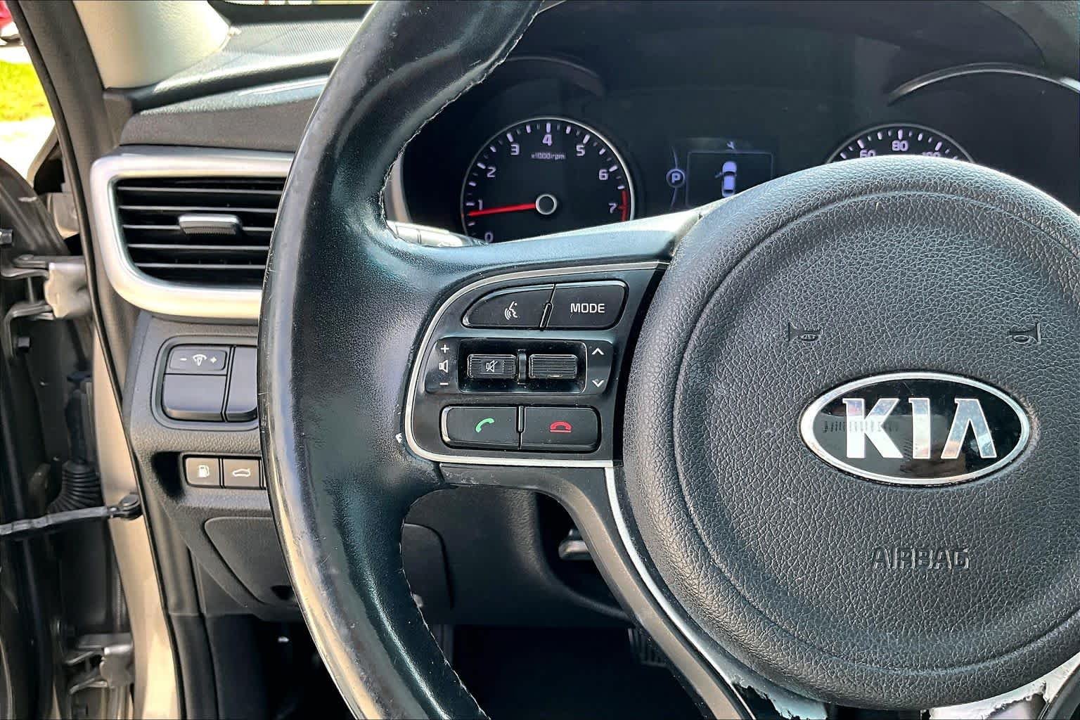 Used 2016 Titanium Gray Kia EX image 20