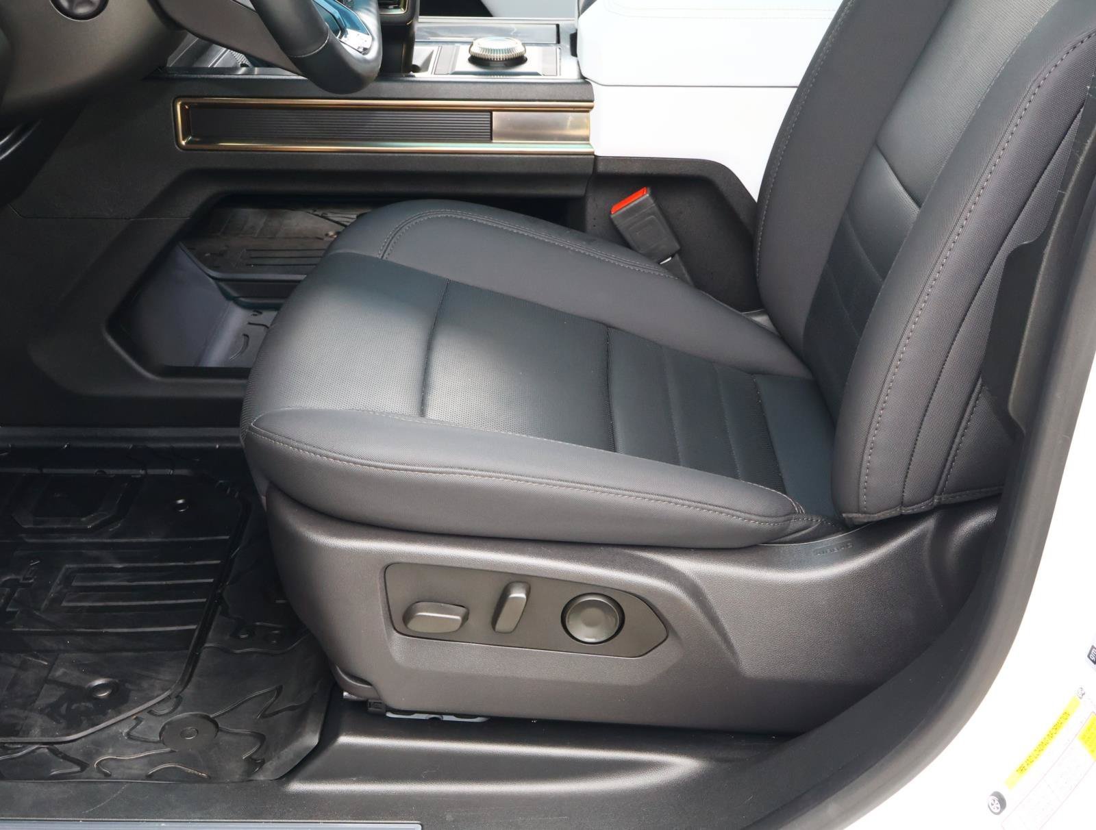 Used 2024 Interstellar White GMC 2X image 15