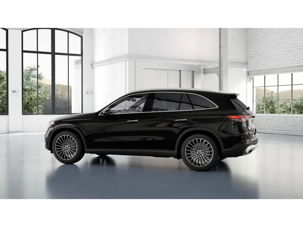 New 2027 Black Mercedes-Benz GLC 300 image 32