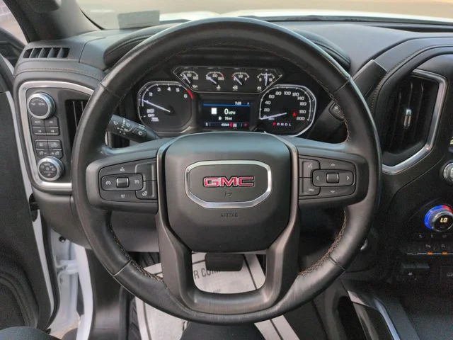 Used 2021 Summit White GMC  image 14
