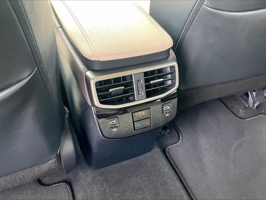 Used 2023 White Lexus 350 Premium image 28