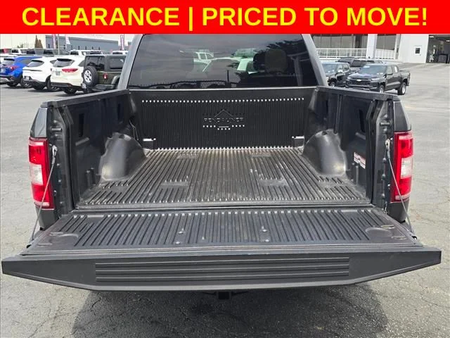Used 2018 Gray Ford XLT image 29